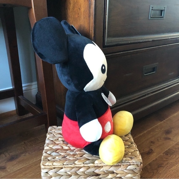 Disney: Mickey Mouse weighted plush figure - Picture 4 of 7